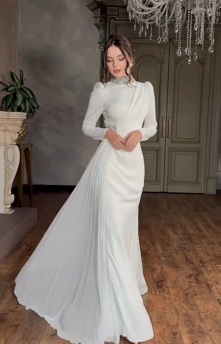 Ethereal White Charm – Muhtarma